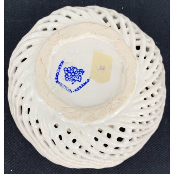 Reticulated Woven Lattice Trinket Bowl Porcelain Small 4.25" Diameter Hallmarked - Picture 3 of 5